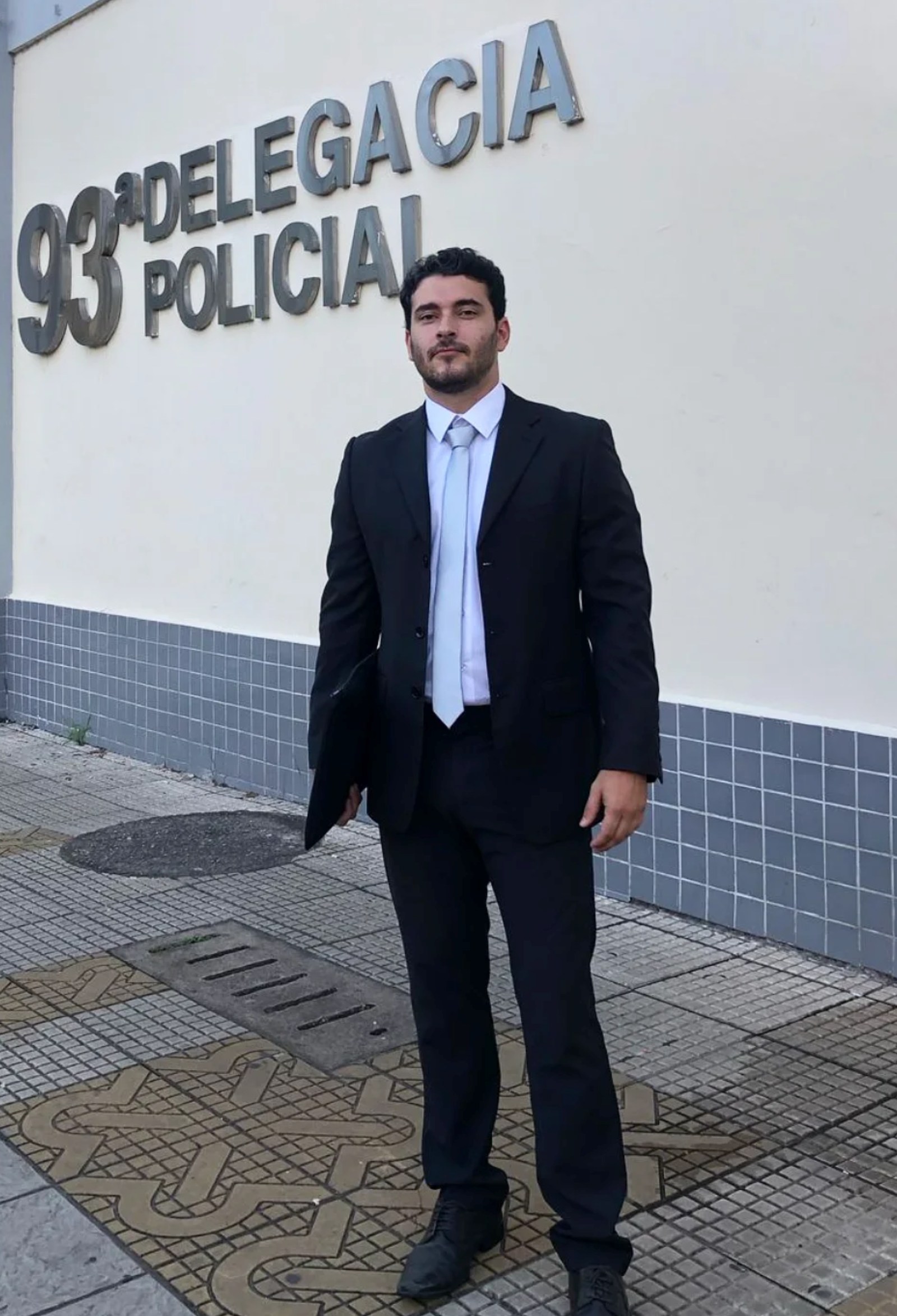 Vinicius P. Almeida - Advogado Criminalista